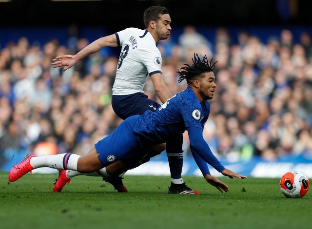 里夫斯：我和浓眉的感情很深，他是我能走到今天的重要原因